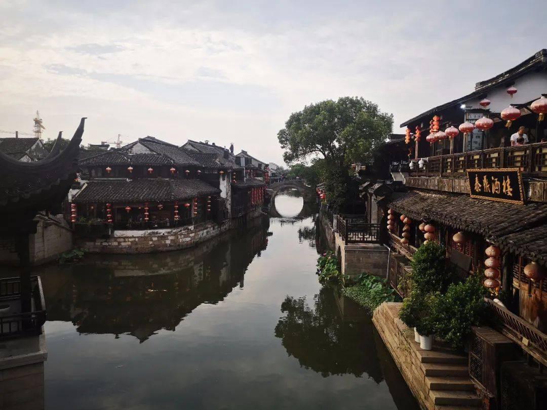 肝开始变硬,头部会有4个表现,若一个也没有,说明肝脏还很健康